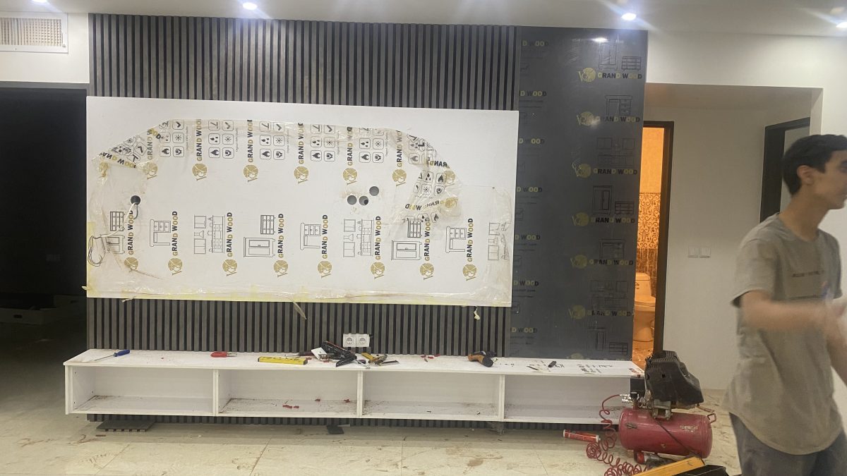 IMG E2490 تی وی وال سفید طوسی