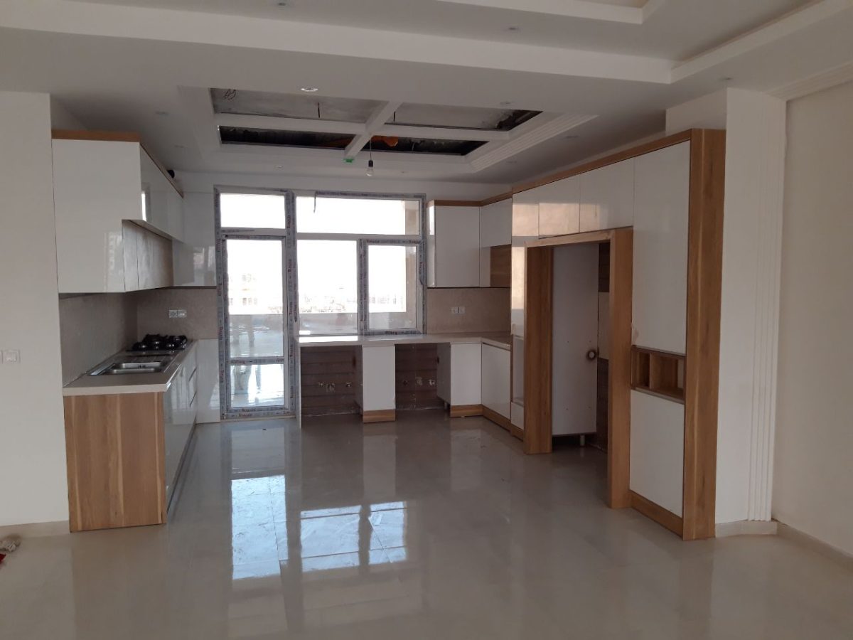 کابینت سفید قهوه ای | جنس ام دی اف و های گلاس 15 photo 2024 05 27 22 24 51 کابینت سفید قهوه ای | جنس ام دی اف و های گلاس