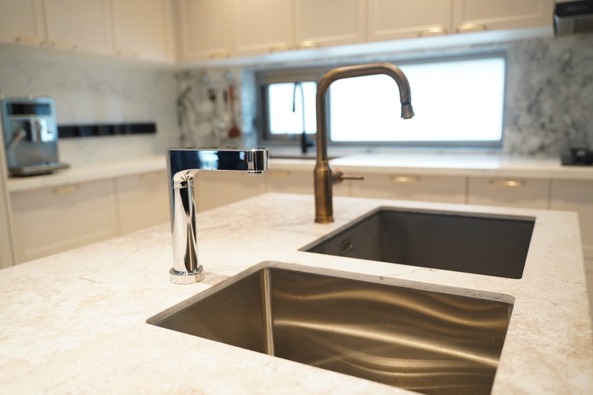 کابینت نیوکلاسیک (نئوکلاسیک) رنگ پلی اورتان 16 350517357 308499068169380 6076570774004877580 n کابینت نیوکلاسیک (نئوکلاسیک) رنگ پلی اورتان