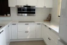 431893272 860720905856807 8578276842381467363 n نمونه کار کابینت سفیدمدرن