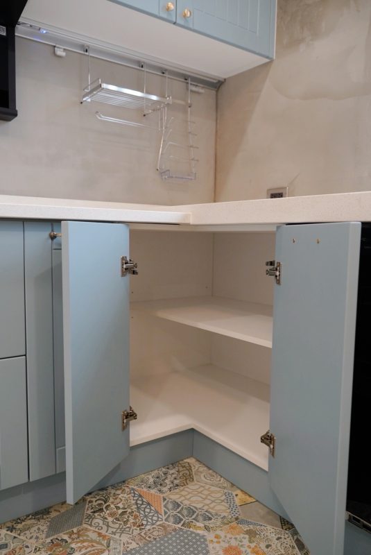 433635205 865144618747769 2682786808038346086 n کابینت مدرن با رنگ خاص