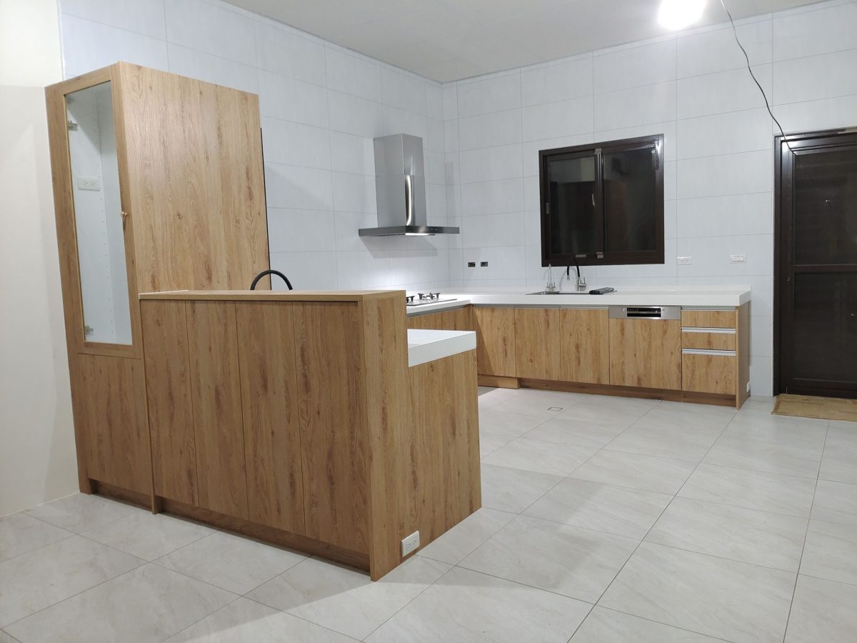 کابینت رنگ چوب | قهوه ای تک رنگ 24 کابینت رنگ چوب 11 کابینت رنگ چوب | قهوه ای تک رنگ