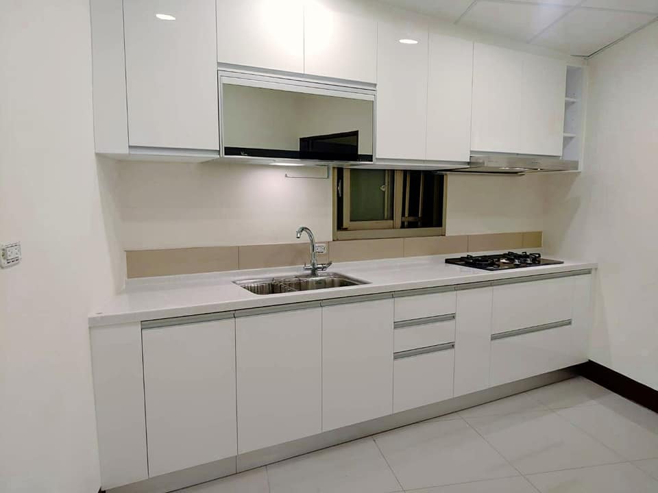 کابینت های گلاس سفید 1 کابینت های گلاس سفید